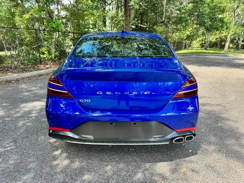 2023 Genesis G70 2.0T