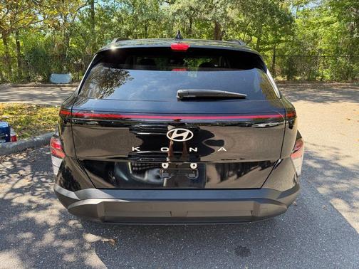 Black 2024 Hyundai KONA SEL