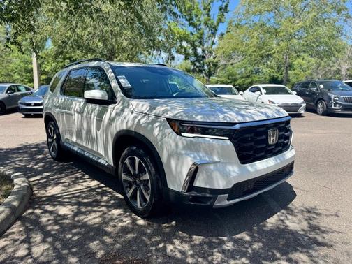 2025 Honda Pilot Touring