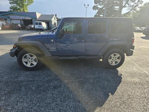 2010 Jeep Wrangler Unlimited Sport
