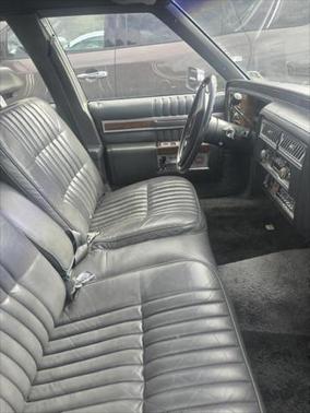 1983 Cadillac DeVille Base