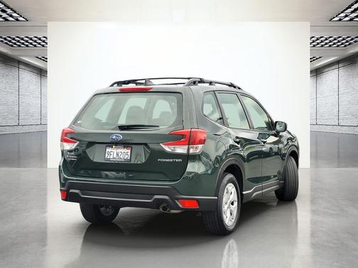 2023 Subaru Forester Base