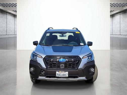 Ice Silver Metallic 2022 Subaru Forester Wilderness