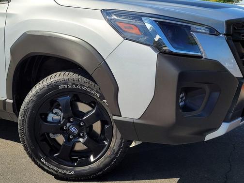 Ice Silver Metallic 2022 Subaru Forester Wilderness