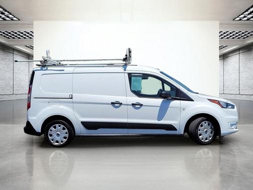 FROZEN WHITE METALLIC 2023 Ford Transit Connect XLT