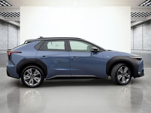 Harbor Mist Gray Pearl 2-Tone 2023 Subaru Solterra Touring