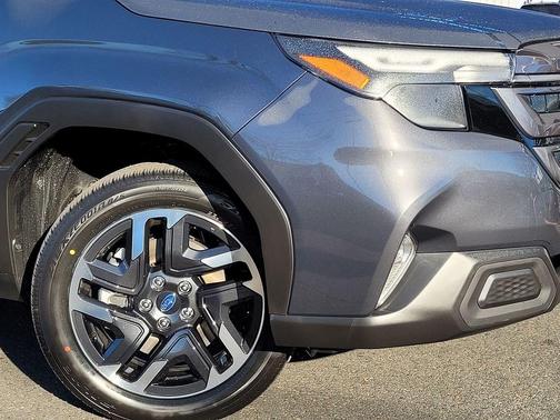 2025 Subaru Forester Hybrid Premium