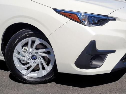 2025 Subaru Impreza Base