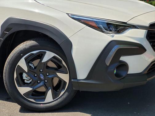 Crystal White Pearl 2026 Subaru Crosstrek Limited