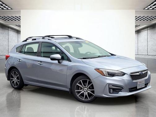 Ice Silver Metallic 2017 Subaru Impreza 2.0i Limited
