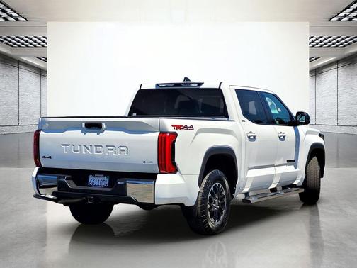 Ice Cap 2024 Toyota Tundra SR5