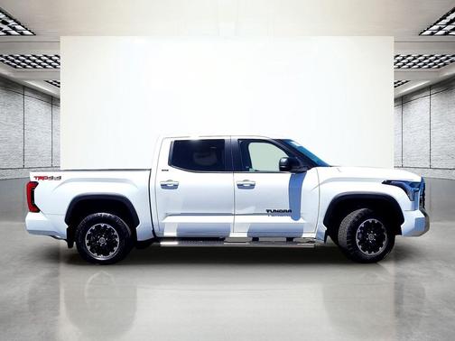 Ice Cap 2024 Toyota Tundra SR5