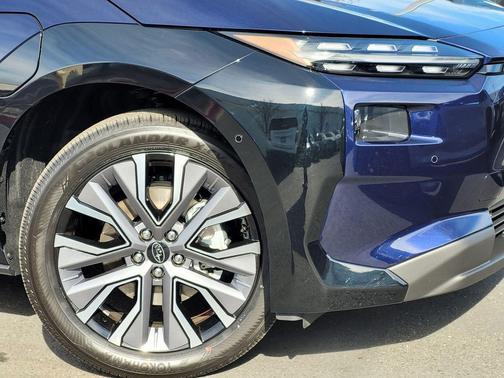 2026 Subaru Solterra Limited