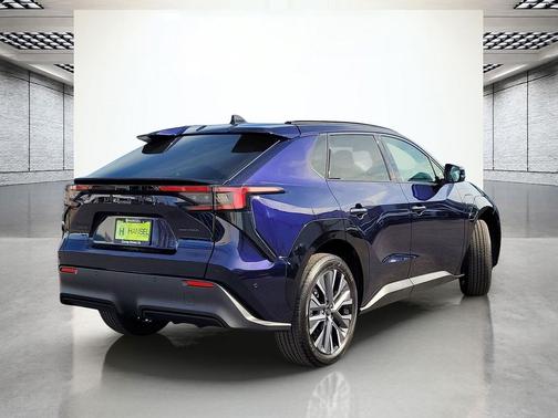 2026 Subaru Solterra Limited