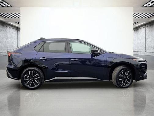 Midnight Tide Mica 2026 Subaru Solterra Premium