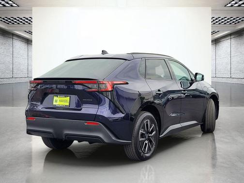 Midnight Tide Mica 2026 Subaru Solterra Premium