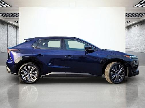 2026 Subaru Solterra Limited