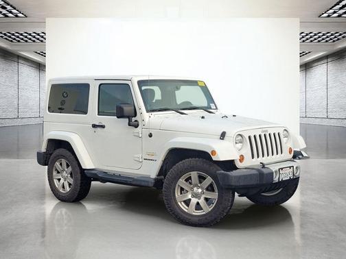2013 Jeep Wrangler Sahara
