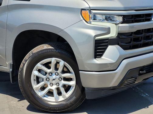 Sterling Gray Metallic 2023 Chevrolet Silverado 1500 RST
