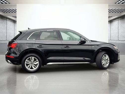 2023 Audi Q5 45 S line Premium