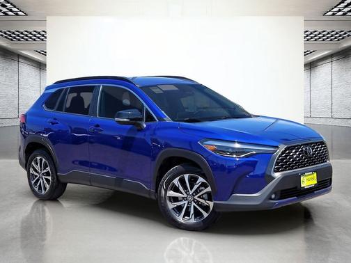 Blue Crush Metallic 2025 Toyota Corolla Cross XLE