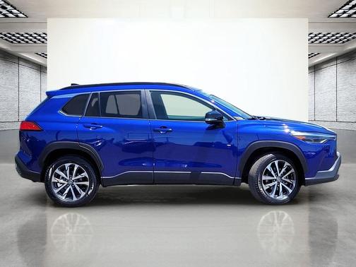 Blue Crush Metallic 2025 Toyota Corolla Cross XLE