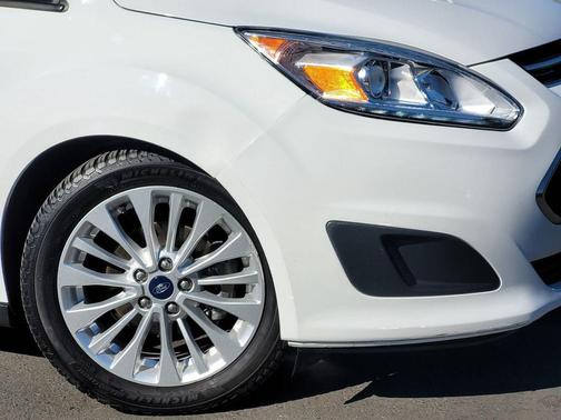 2017 Ford C-Max Hybrid SE