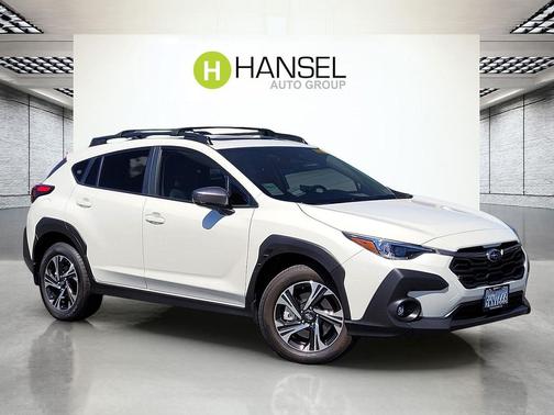 Crystal White Pearl 2025 Subaru Crosstrek Premium