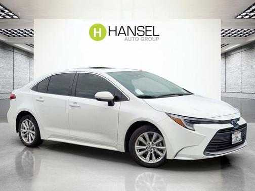 2025 Toyota Corolla Hybrid XLE