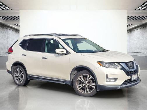 2017 Nissan Rogue SL