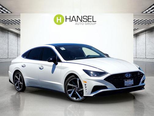 Quartz White 2022 Hyundai SONATA SEL Plus