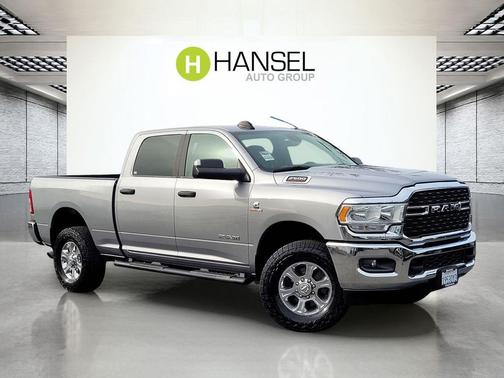 2022 RAM 2500 Big Horn Crew Cab 4x4 6'4' Box
