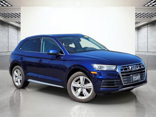 Navarra Blue Metallic 2018 Audi Q5 2.0T Tech Premium