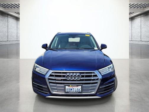 Navarra Blue Metallic 2018 Audi Q5 2.0T Tech Premium