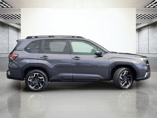 Magnetite Gray Metallic 2026 Subaru Forester Hybrid Premium