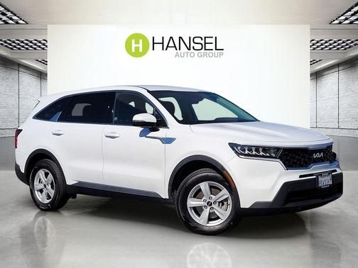 2022 Kia Sorento LX
