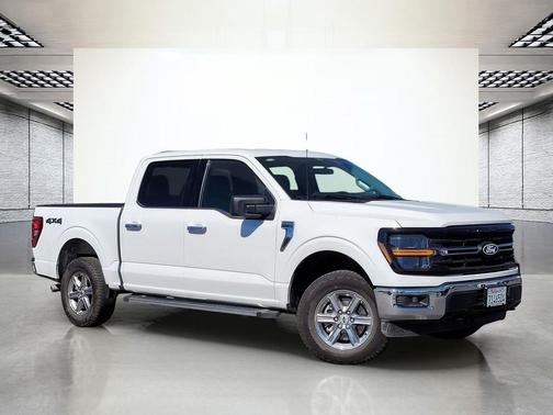 OXFORD WHITE 2025 Ford F-150 XLT