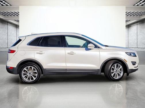 2019 Lincoln MKC Select