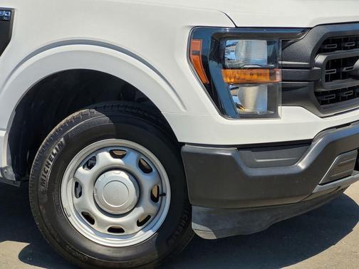 OXFORD WHITE 2023 Ford F-150 XL