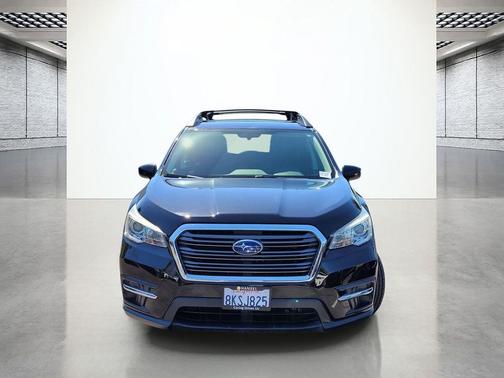 Crystal Black Silica 2019 Subaru Ascent Premium 8-Passenger