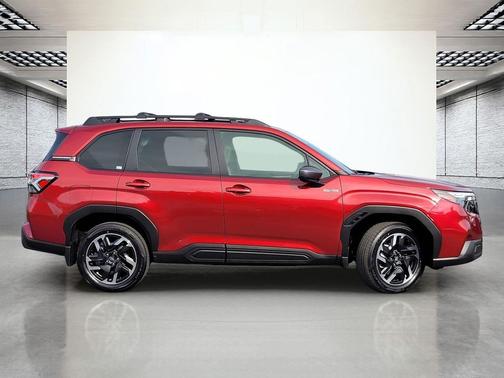 2025 Subaru Forester Hybrid Premium