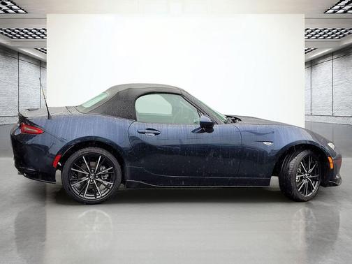 2025 Mazda MX-5 Miata Grand Touring