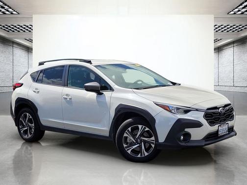 Crystal White Pearl 2024 Subaru Crosstrek Premium