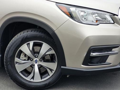 Tungsten Metallic 2019 Subaru Ascent Premium 7-Passenger