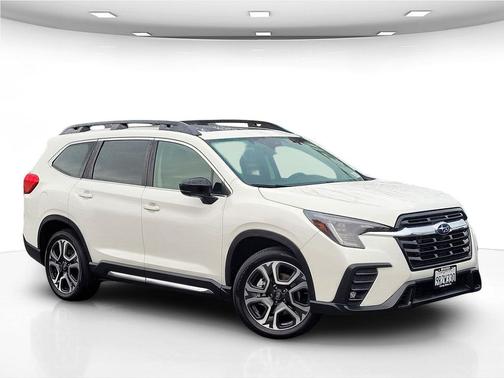 Crystal White Pearl 2025 Subaru Ascent Limited 7-Passenger