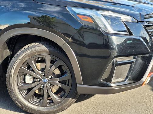 Crystal Black Silica 2024 Subaru Forester Sport
