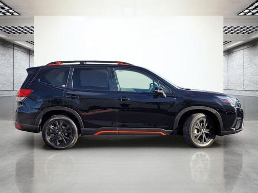 Crystal Black Silica 2024 Subaru Forester Sport