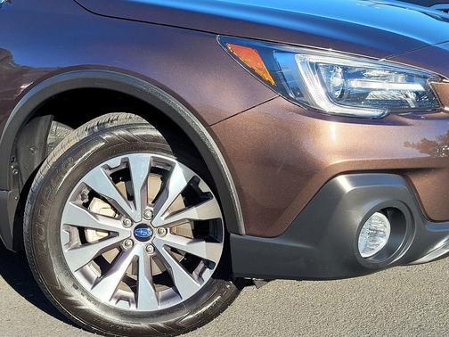 2019 Subaru Outback 2.5i Touring
