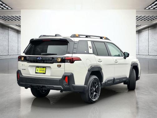 Crystal White Pearl 2026 Subaru Outback Wilderness