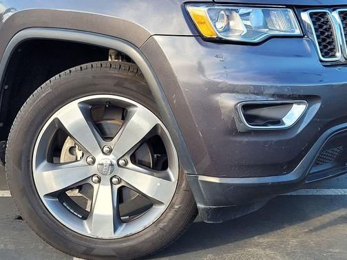 2019 Jeep Grand Cherokee Laredo